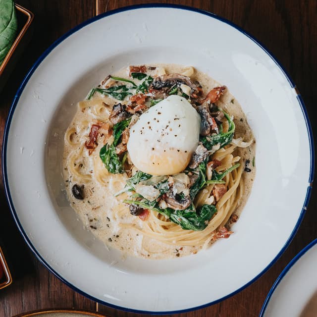「Mushroom Truffle Alfredo」の料理の写真