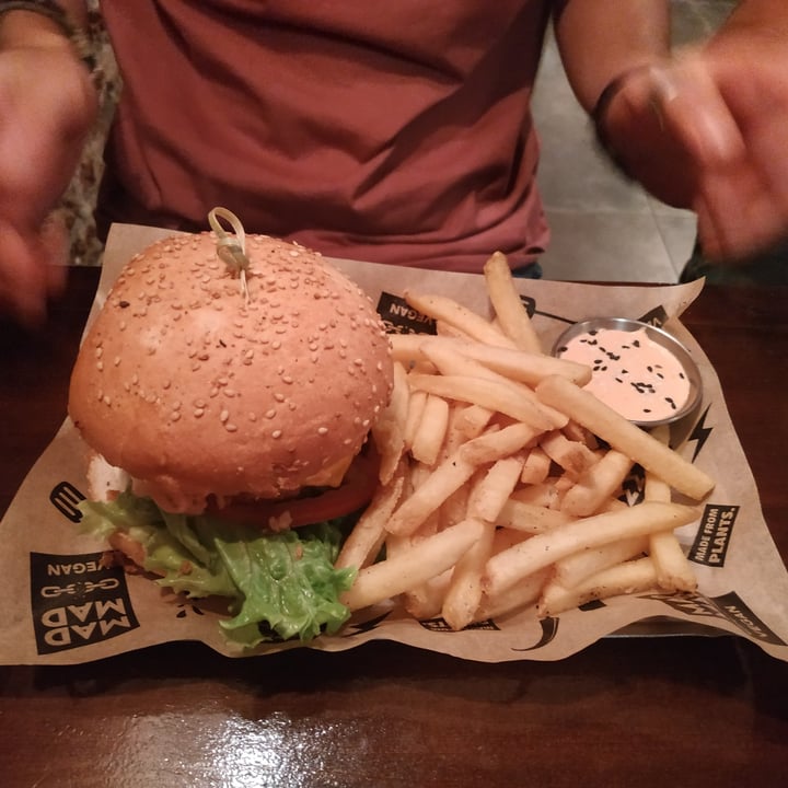 photo of Mad Mad Vegan Rock’n Chick’n shared by @irenebaldrich on  30 Sep 2020 - review