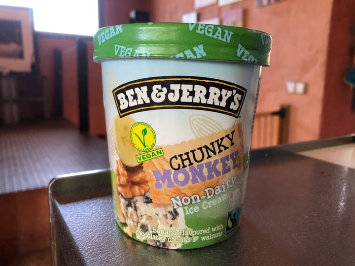 photo of Ben & Jerry's Chunky Monkey Non-Dairy Ice Cream shared by @anaiturrizar on  13 Aug 2019 - review