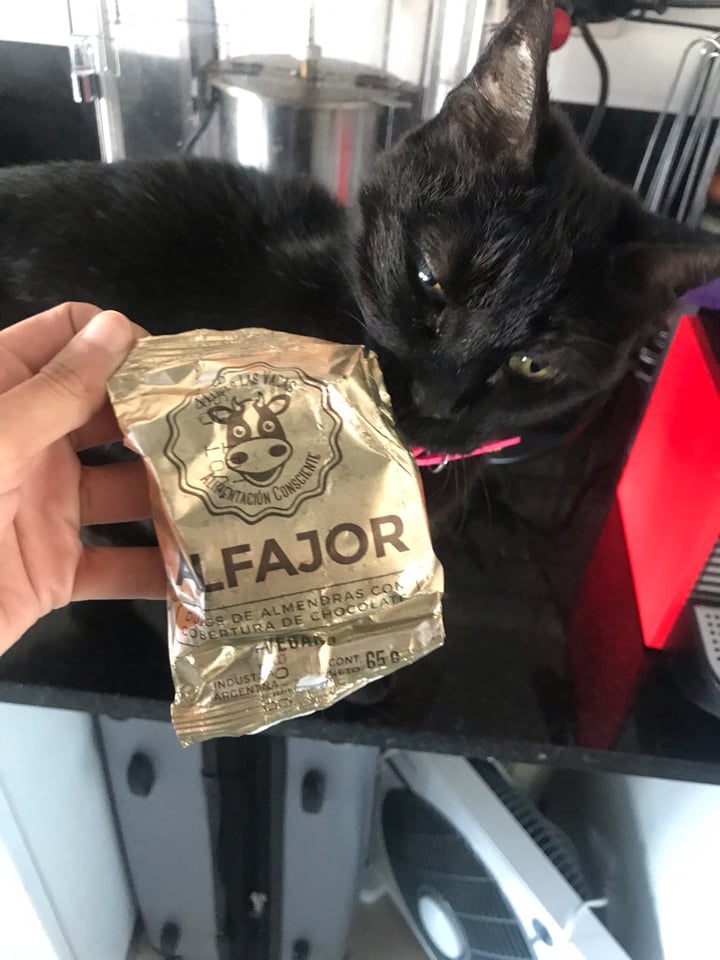 photo of Felices Las Vacas Alfajor Negro shared by @marian001 on  31 Aug 2019 - review