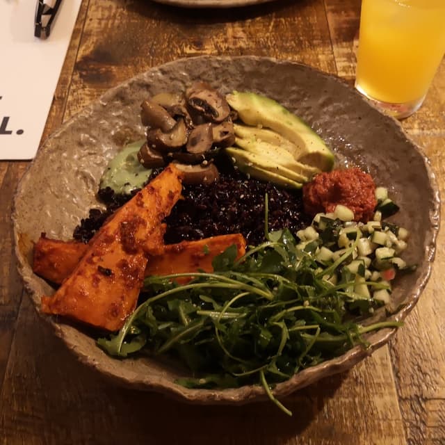 菜肴“Wild Mediterranean”的照片