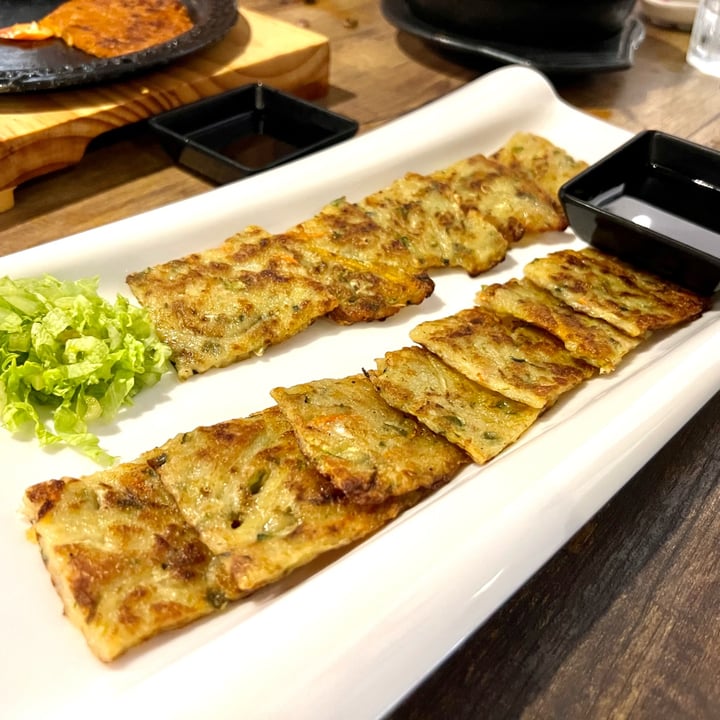 photo of Daehwa Vegetarian 야채전 Yachae Jeon (Vegetable Pancake) shared by @erialc on  28 Apr 2022 - review
