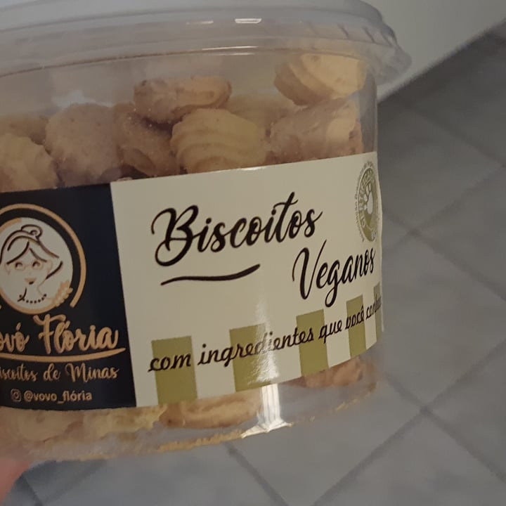 review photo of Vovó Flória Biscoito de coco e abacaxi shared by @meninadani on 20 Mar 2022 - review