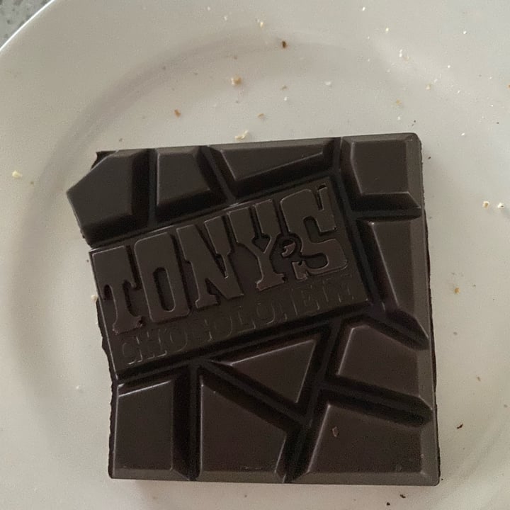 photo of Tony’s Chocolonely 70% Dark Chocolate Bar shared by @veganfoodienz on  21 Mar 2022 - review