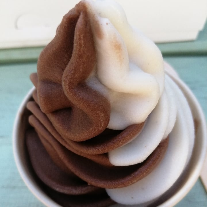 Grumpy & Runt Little Deli & Donuts South Africa Soft Serve Ice Cream