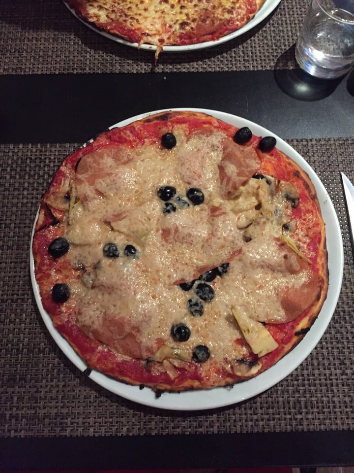photo of Novapizza Vegetarian Kitchen Capricciosa shared by @vegemma on  21 May 2019 - review