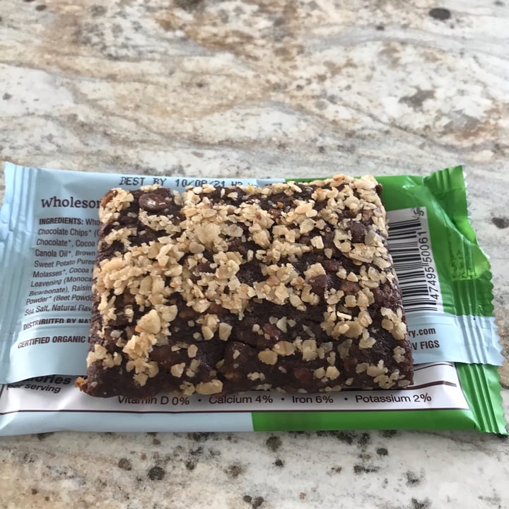 photo of Nature's Bakery Baked-Ins Chocolate Oat shared by @dianna on  14 Feb 2021 - review