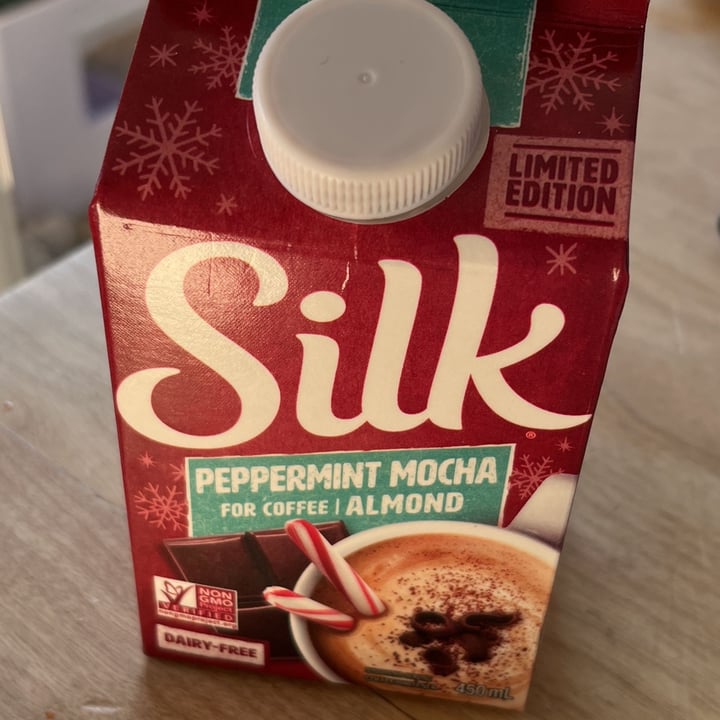 photo of Silk Peppermint Mocha Almond coffee creamer shared by @jenj on  09 Dec 2021 - review