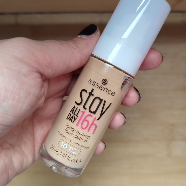 photo of Essence  Stay all day  long lasting foundation shared by @valdev on  11 Apr 2022 - review