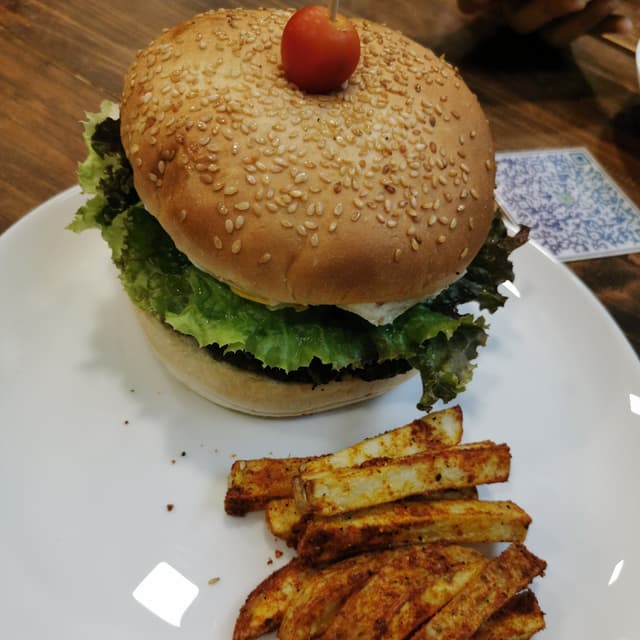Photo of the dish “Hamburguesa Clásica”