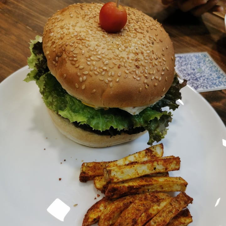 photo of Siempre viva Hamburguesa Clásica shared by @wgrlore on  12 Jul 2021 - review