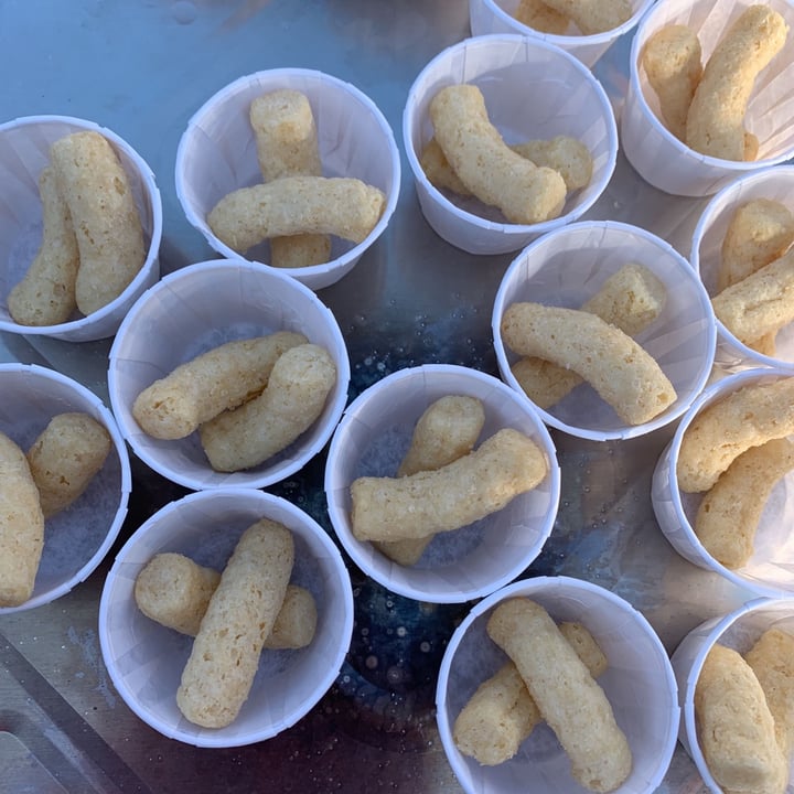 review photo of Hippeas Vegan White Cheddar Organic Chickpea Puffs shared by @itstgates on 13 Mar 2021 - review