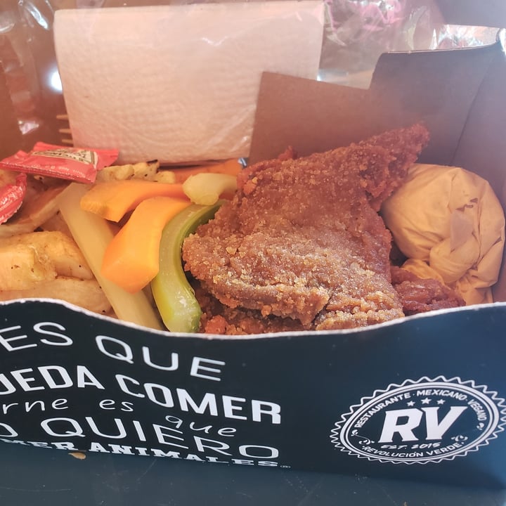 photo of Revolucion Verde Chickn Boneless shared by @blankapola on  31 Aug 2020 - review