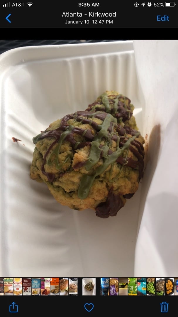 photo of Dulce Vegan Bakery & Cafe Matcha Chocolate Scone shared by @squirrelsnacks on  23 Mar 2020 - review