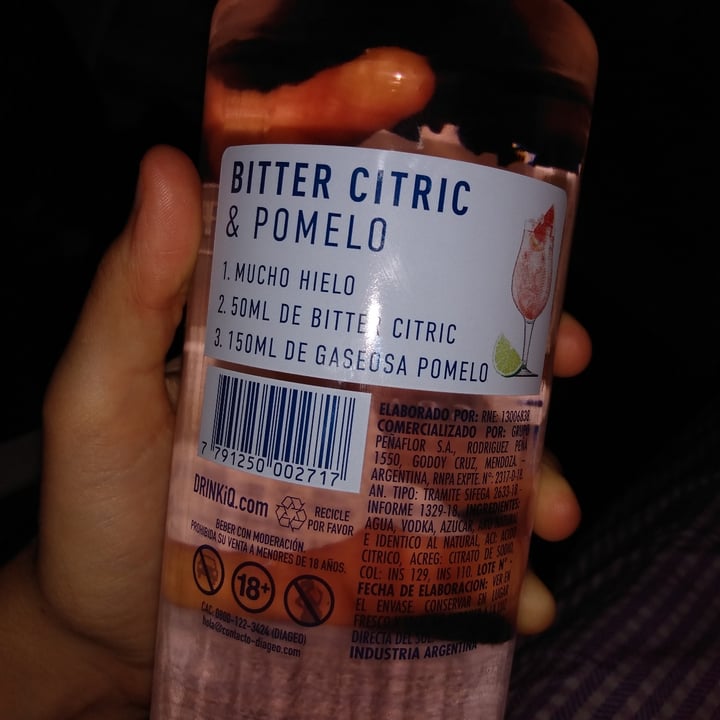 photo of Smirnoff Vodka sabor pomelo y lima shared by @aveganstilllearning on  06 Nov 2020 - review