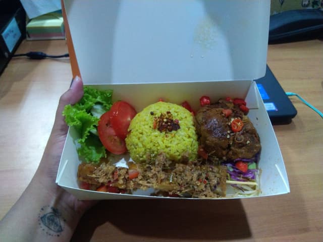 Photo of the dish “Vegan Rendang Platter with Sauteed Bean Sprouts”