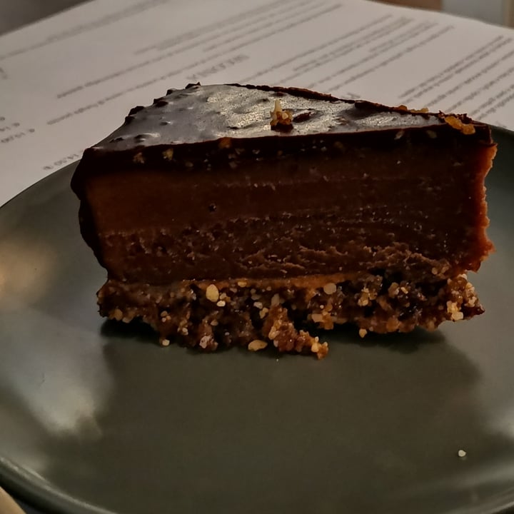 photo of Romeow Cat Bistrot Raw Cake shared by @giuliazagni on  19 Dec 2021 - review