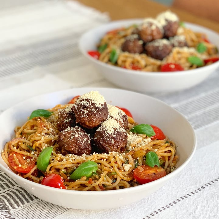 review photo of Jumbo Veggie Chef Fijn gekruide balletjes shared by @squeezemytofu on 11 Aug 2020 - review