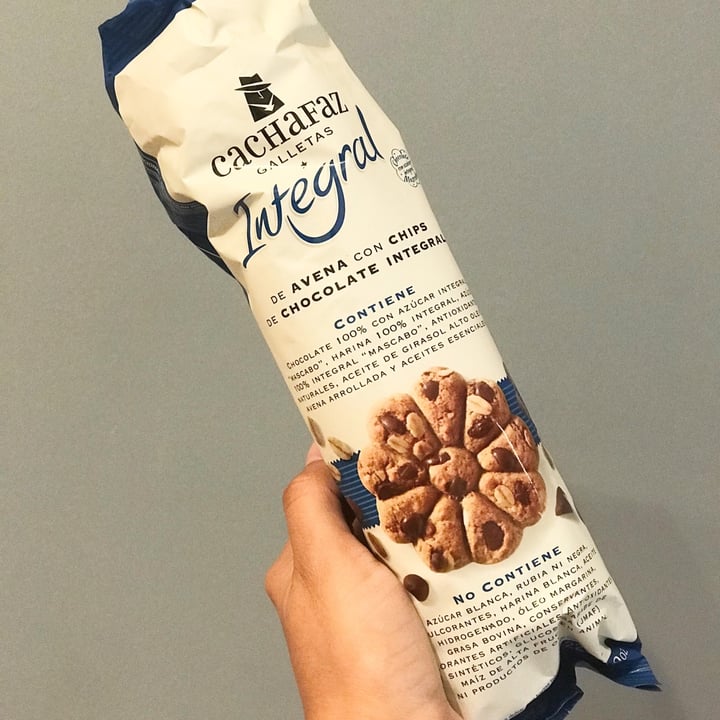 review photo of Cachafaz Galletas Integral De Avena Con Chips De Chocolate shared by @guadast on 09 Apr 2021 - review