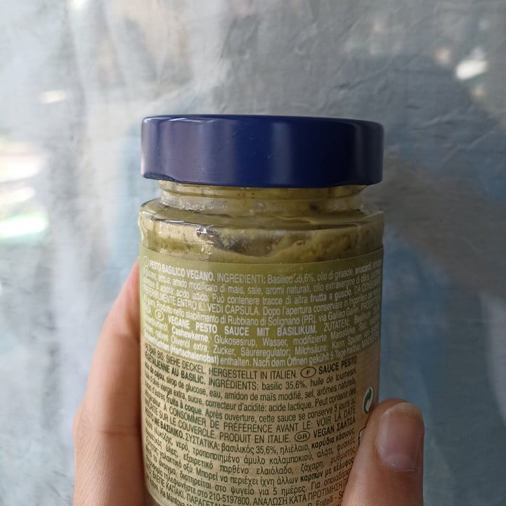 photo of Barilla Pesto Basilico Vegan shared by @robinciao on  26 Aug 2022 - review