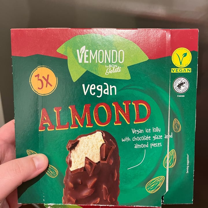 photo of Vemondo Vegan almond shared by @selenec on  22 May 2022 - review