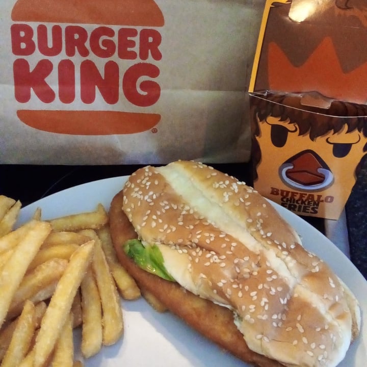 review photo of Burger King Vegan Royale shared by @sh0na on 21 Mar 2022 - review