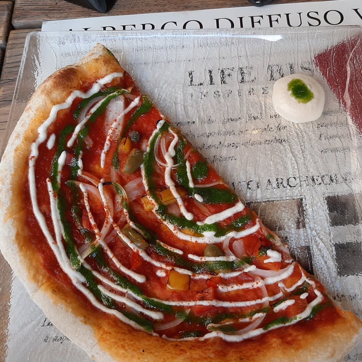 photo of Life Bistrot - Plant Based Restaurant - Archaeological Site pizza chef Con formaggio di mandorle shared by @mariarcaveg on  28 Aug 2022 - review