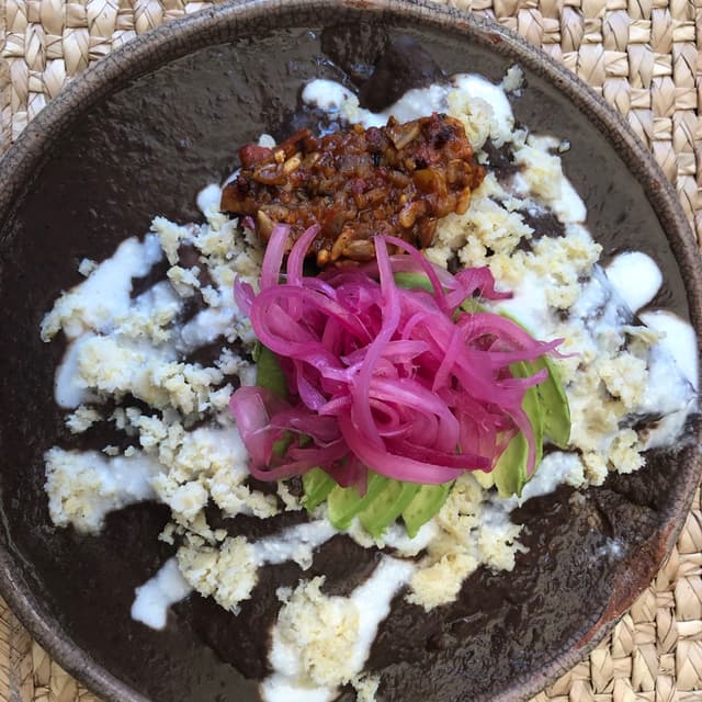 Photo of the dish “Enfrijoladas”