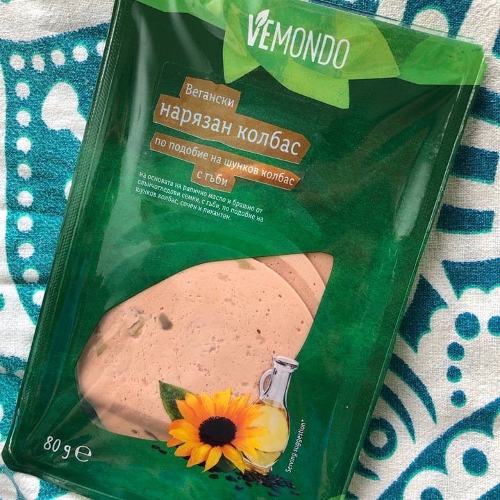 photo of Vemondo Vegan slices ham shared by @bobbyeats on  17 Aug 2021 - review