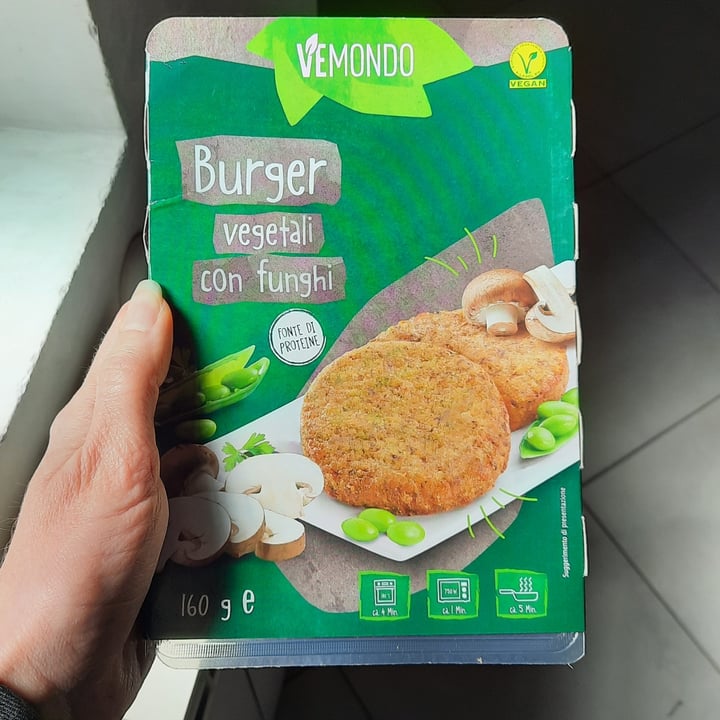 review photo of Vemondo Burger Vegetali con Funghi shared by @nenelapepe on 03 May 2022 - review