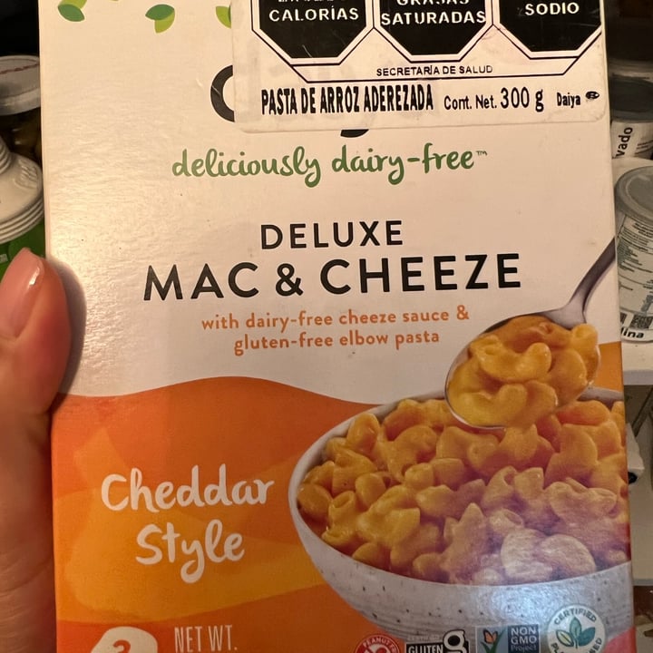 photo of Daiya Bacon and Cheddar Deluxe Cheezy Mac shared by @karenaho1 on  29 Jul 2022 - review