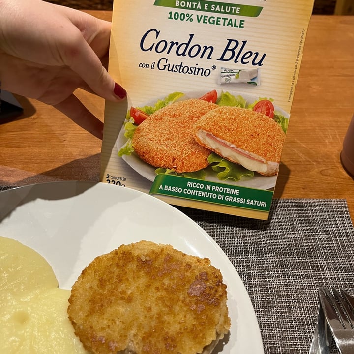 review photo of Valsoia Cordon Bleu con il Gustosino shared by @iuliett on 05 Feb 2022 - review