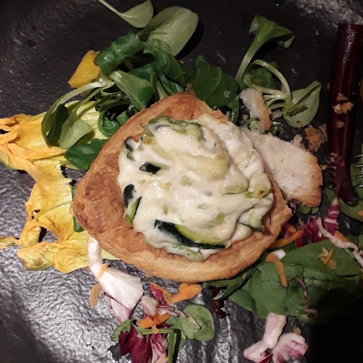 review photo of Ristorante Vecchi Ricordi da Gimbo torta salata con zucchine e maionese veg alla menta shared by @coco80 on 29 May 2022 - review