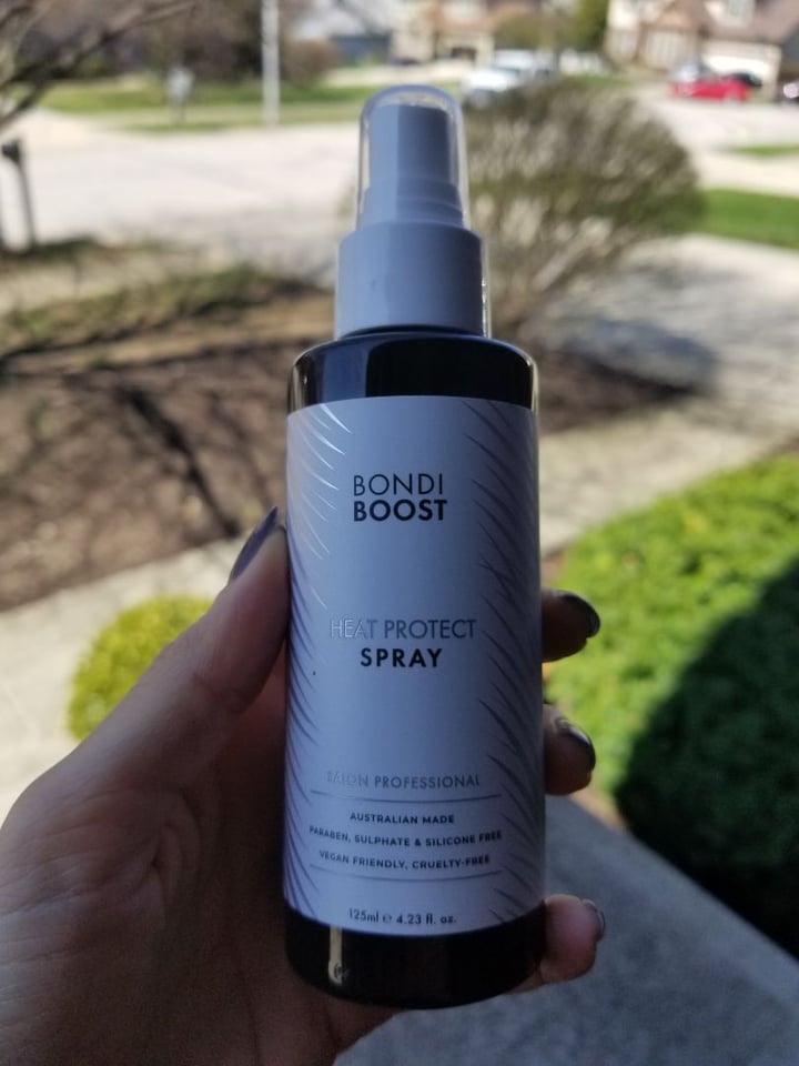 photo of Bondi boost Heat Protecting Spray shared by @lizmaselli on  10 Apr 2020 - review