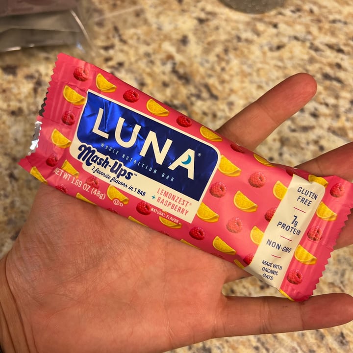 photo of LUNA Raspberry & Lemon zest Mash-ups shared by @catsgoodnight on  30 Aug 2022 - review