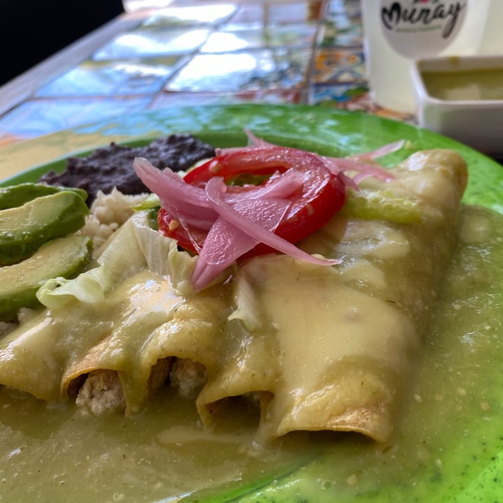 photo of Munay Botánica culinaria Enchiladas Suizas shared by @blankapola on  23 Dec 2020 - review
