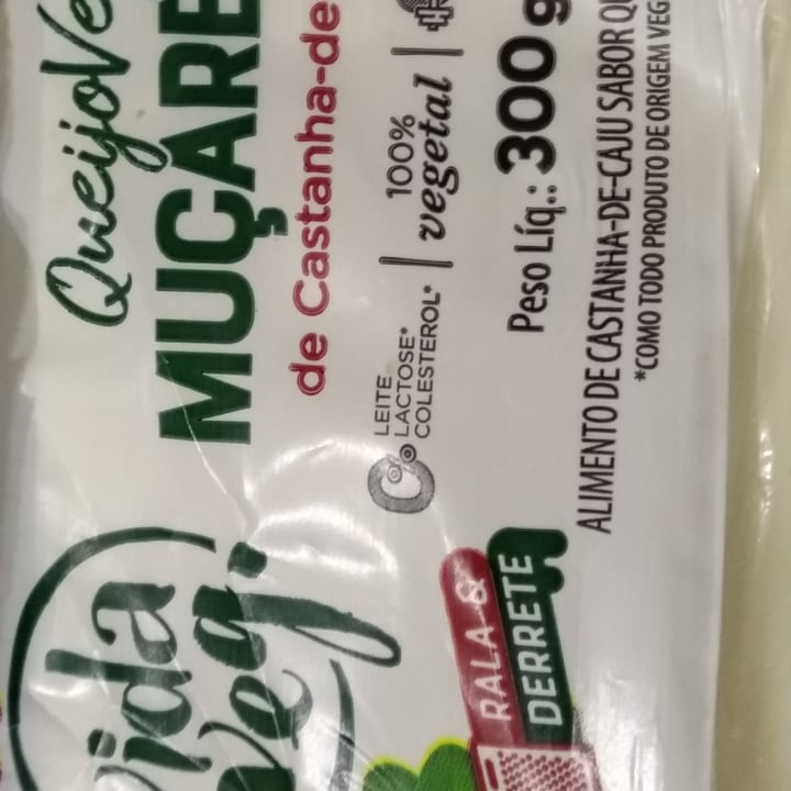 photo of Vida Veg Queijo de Castanha de Caju tipo Muçarela shared by @alezs on  14 May 2022 - review