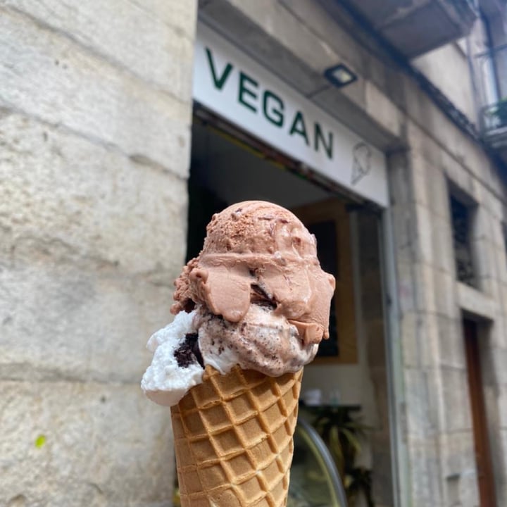 photo of Gocce di latte Vegan ice cream shared by @jacquelinechaves on  13 Nov 2021 - review
