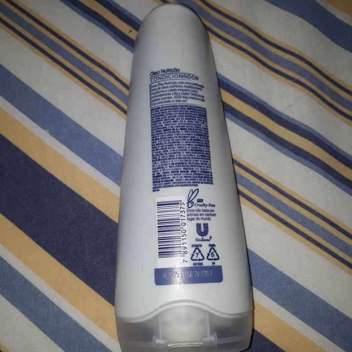 photo of Dove condicionador cabelos secos shared by @rogeria on  29 Jul 2022 - review