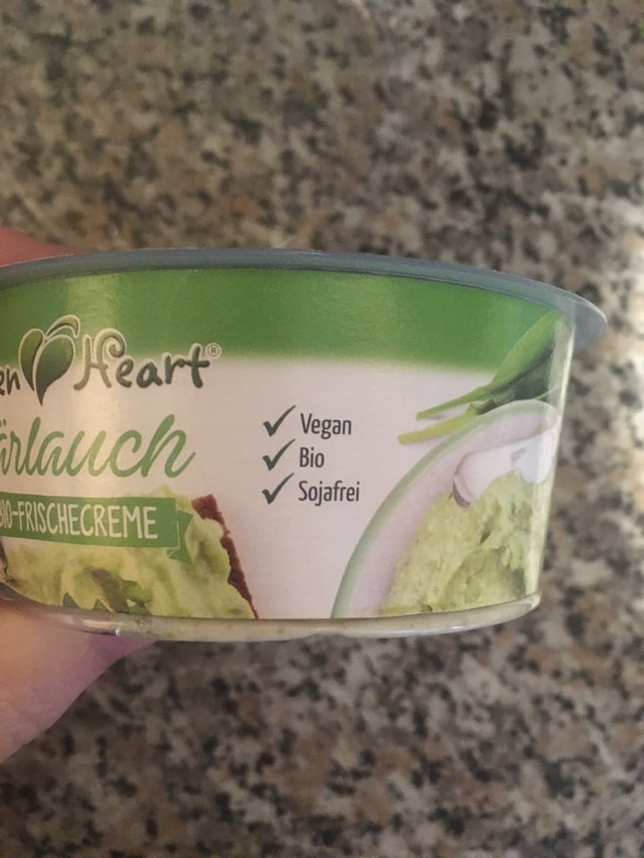 photo of Green Heart Bärlauch Bio Frischcreme shared by @ichkannvegan on  22 Apr 2020 - review