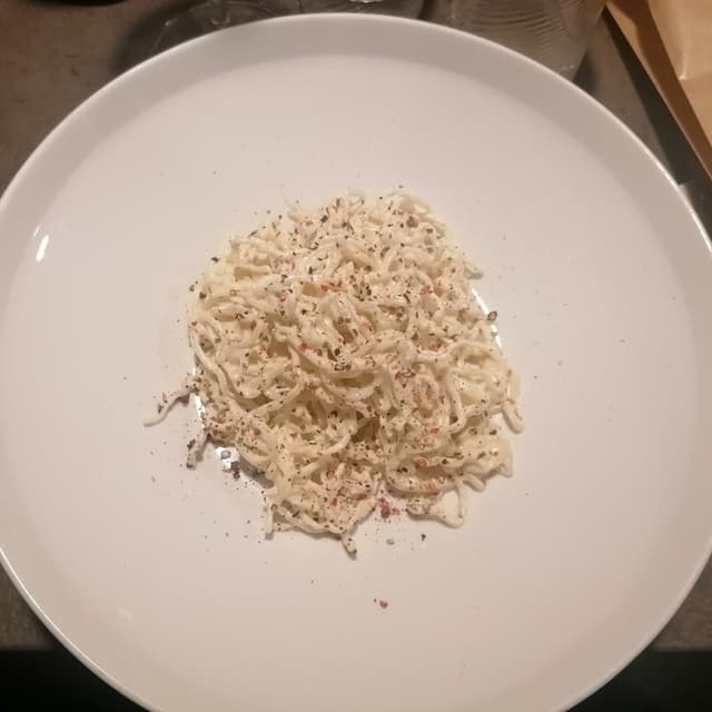 Foto del piatto “Un’insolita Cacio E Pepe”