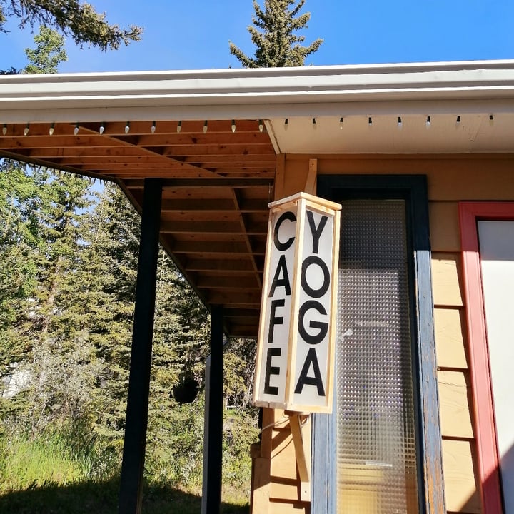 review photo of The Heart of Bragg Creek Berry Crumb Bar shared by @jamlupia on 17 Mar 2022 - review