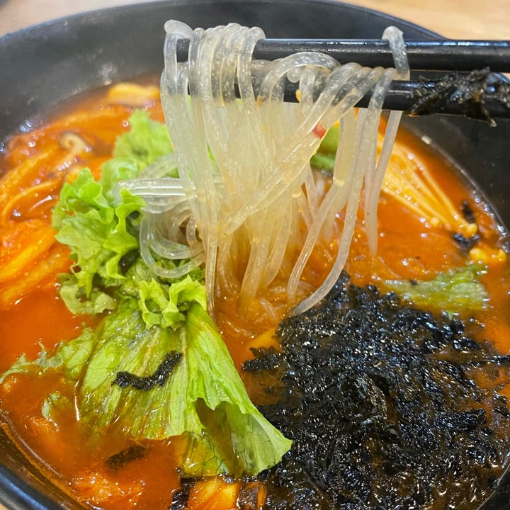 photo of Saute-San Kimchi Jjigae Cellophane shared by @greenbovine on  19 Apr 2021 - review