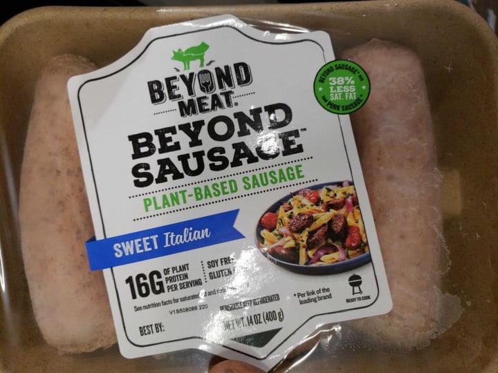 photo of Beyond Meat Beyond Sausages Sweet Italian shared by @ambularfortheanimals on  07 Sep 2018 - review