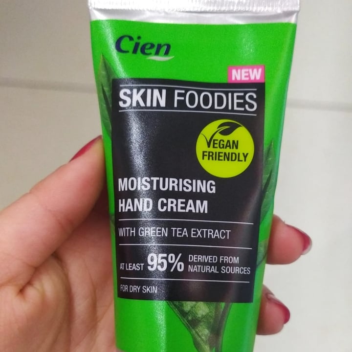 review photo of Cien Crema de manos de árbol del té shared by @piluka324 on 07 Nov 2020 - review
