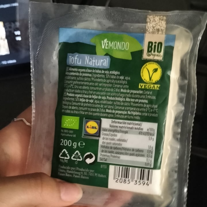 photo of Vemondo Tofu natural bio shared by @annamasana on  24 Jul 2022 - review