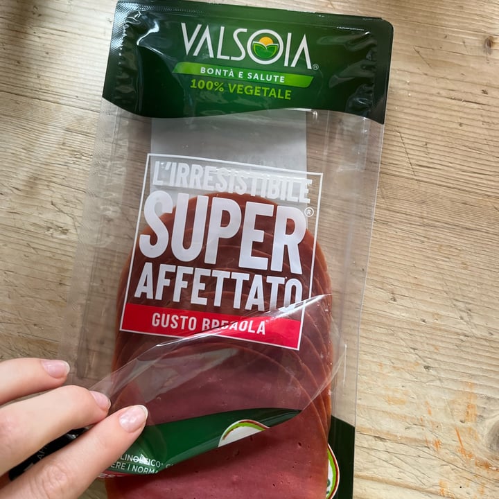 photo of Valsoia L'IRRESISTIBILE SUPER AFFETTATO GUSTO BRESAOLA shared by @martinabotelli on  12 Oct 2022 - review