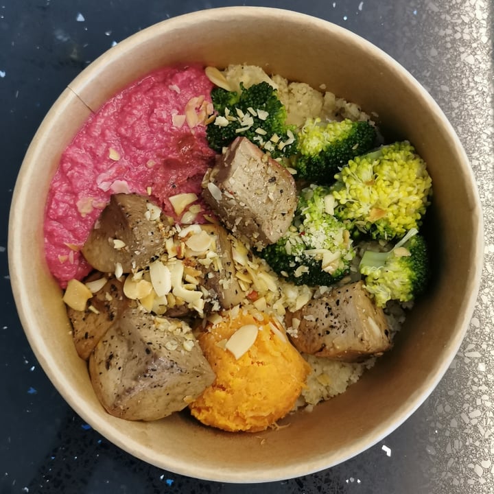 photo of Haakon Superfoods and Juice Salad Bowl shared by @ycarolyn on  13 Nov 2020 - review