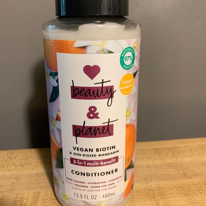 photo of Love Beauty and Planet Vegan Biotin & Sun-Kissed Mandarin Conditioner shared by @burnsconcerns on  06 Aug 2021 - review
