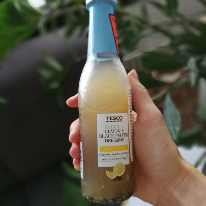 review photo of Tesco Lemon & black pepper dressing shared by @veganize13 on 19 Jul 2021 - review